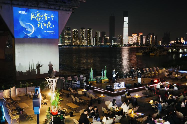 武汉夜网必去打卡点 本地老炮私藏玩法